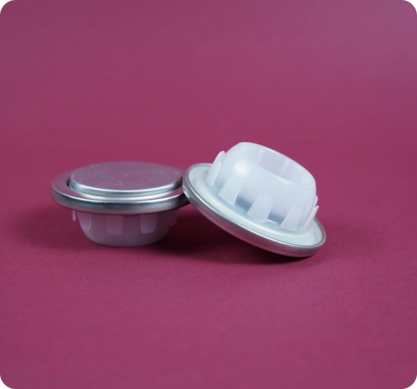 63mm Crimpon with plain aluminium seal Spout Closures - Image 3
